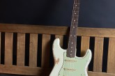 Fender Custom Shop 1960 Stratocaster Heavy Relic Aged Olympic White-21.jpg